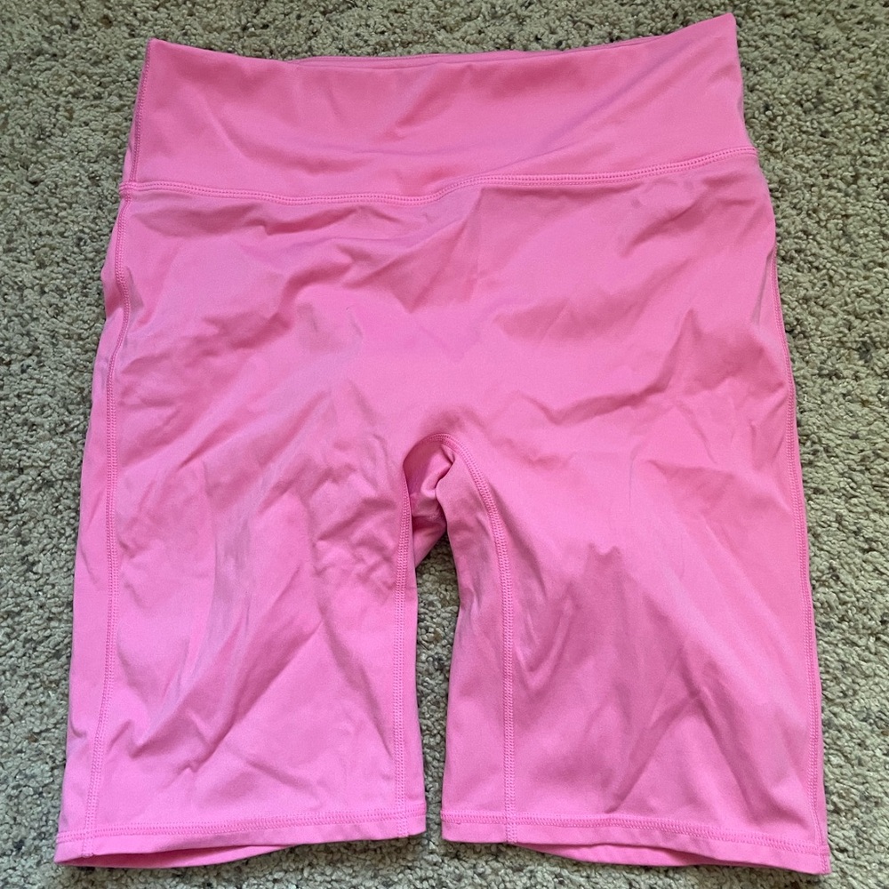 Fabletics Large bike shorts in pink